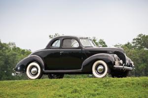 Ford DeLuxe 5-Window Coupe 1938 года